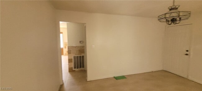 Building Photo - 2784 Belcastro St