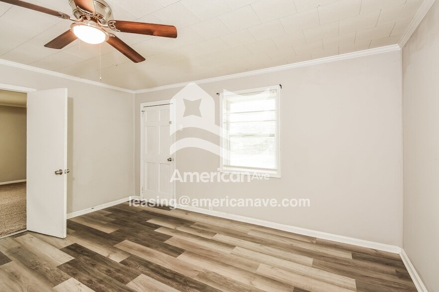 Building Photo - 1200 3rd Ave