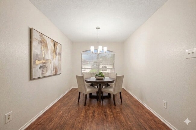 Building Photo - 961 Indian Blanket Dr