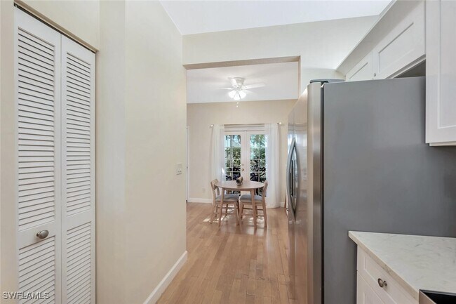 Building Photo - 818 Tanbark Dr