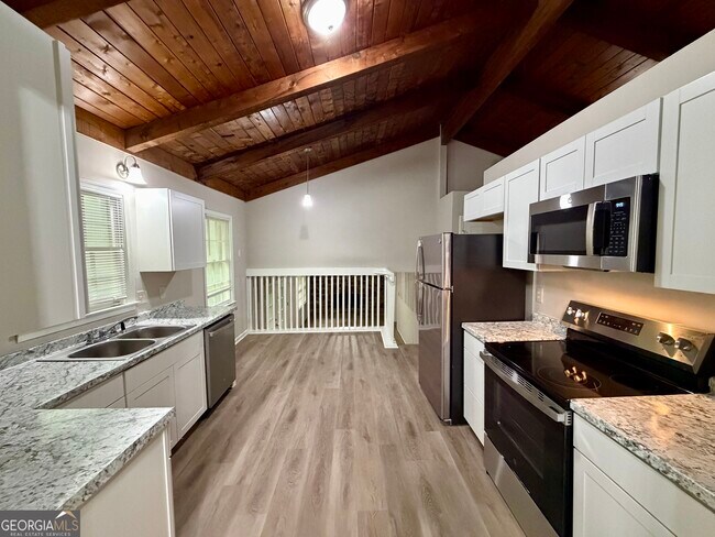 Building Photo - 5776 Windermere Ct