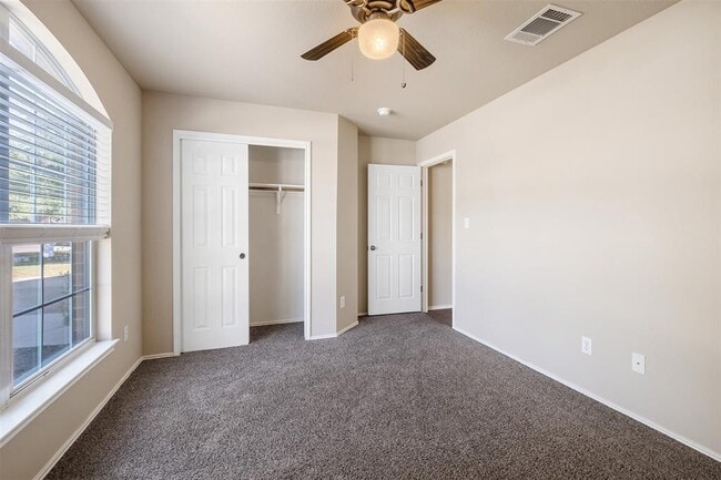 Building Photo - 7800 Little Deer Trail