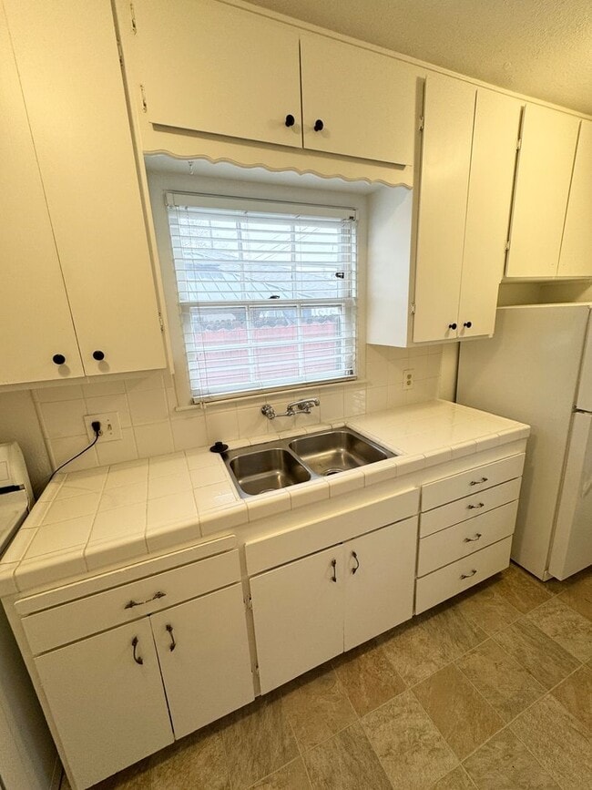 Building Photo - 1505 54th St