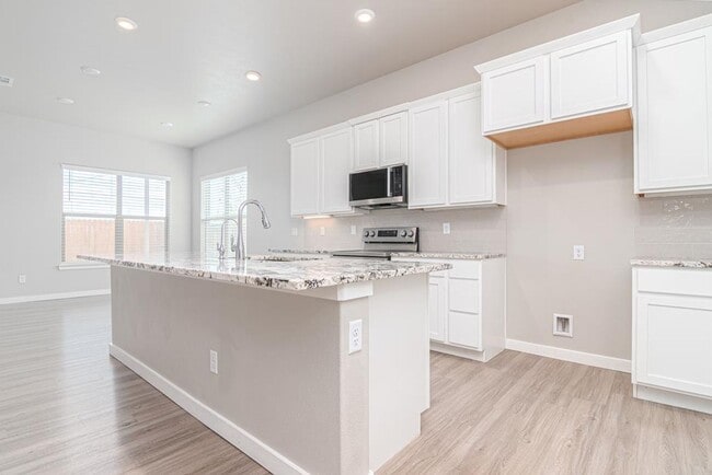 Building Photo - 6735 Draw Ct