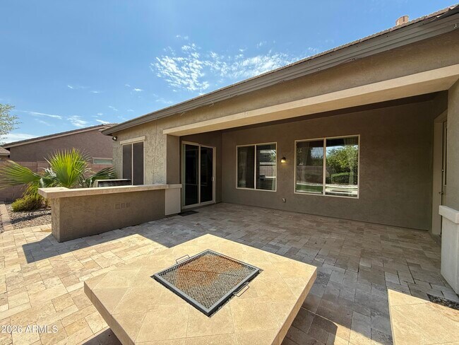 Building Photo - 4045 S Camellia Dr