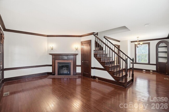 Building Photo - 2120 Kirkwood Ave