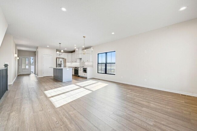 Building Photo - 16649 Garnett St