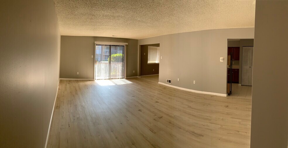 Building Photo - 403 Edison Glen Ter