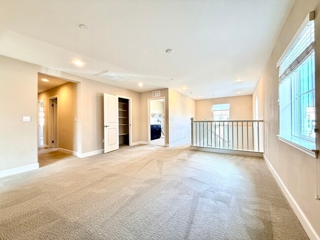 Building Photo - 7107 Oswego Ct