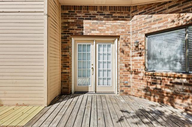 Building Photo - 1113 Kit Ln