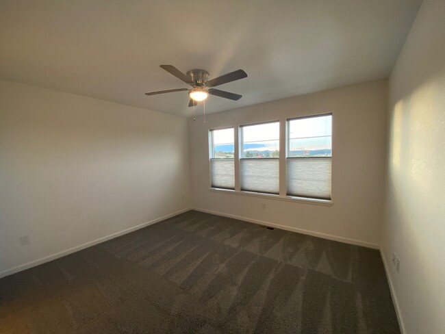 Building Photo - 2588 Meadows Blvd