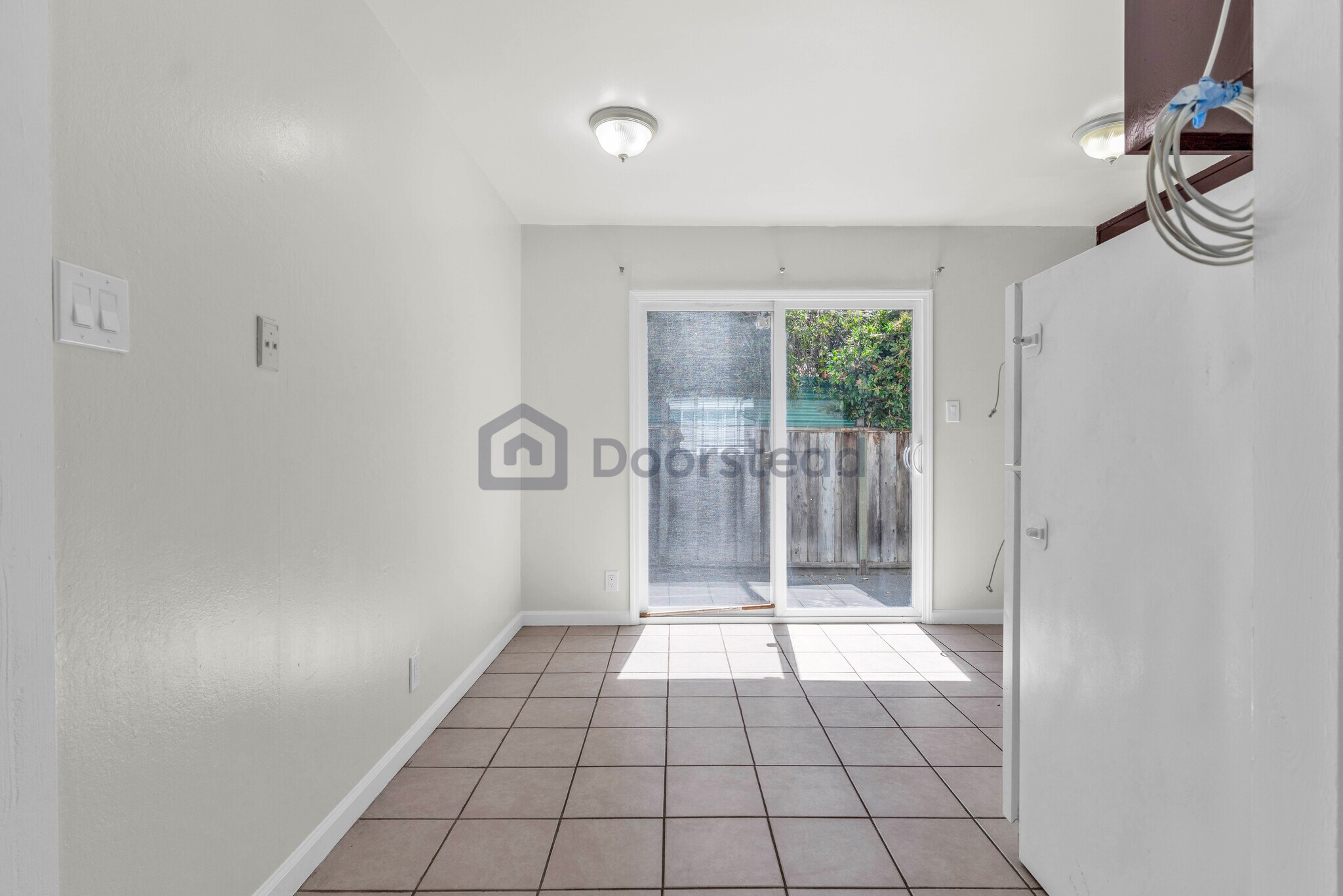Building Photo - 1478 165th Ave