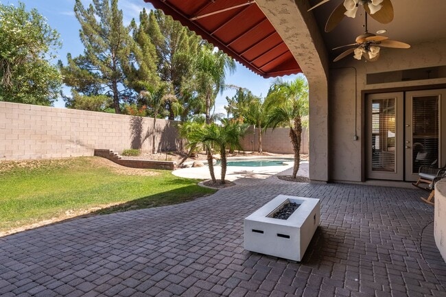 Building Photo - Stunning UPGRADED Furnished Home in Chandler!!!