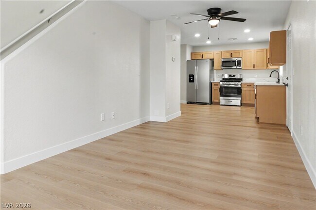 Building Photo - 5162 Paradise Skies Ave