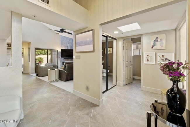 Building Photo - 8782 E Mustang Trail