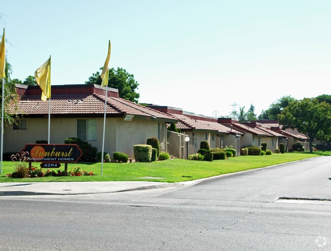 Building Photo - Sunburst Apartments