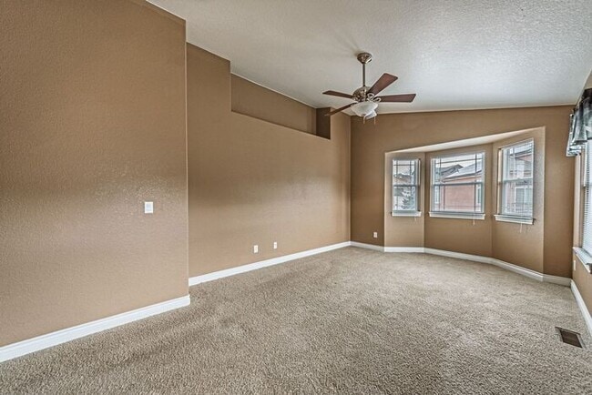 Building Photo - Stunning 5BR Home with Luxury Master Suite & Low-Maintenance Yard!