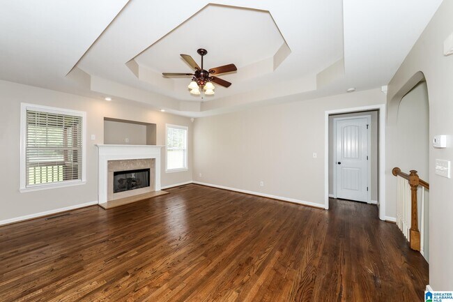 Building Photo - 725 Starlite Dr