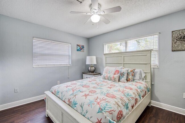 Building Photo - 3173 Fountainhead Dr