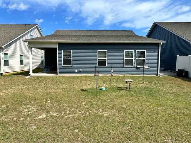 Building Photo - 1002 Rodanthe Dr