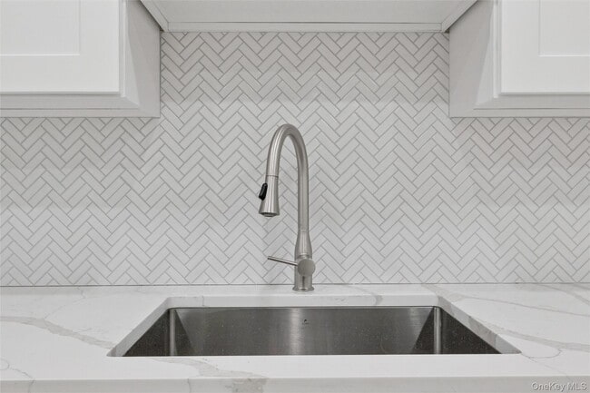 Building Photo - 70 Pheasant Run