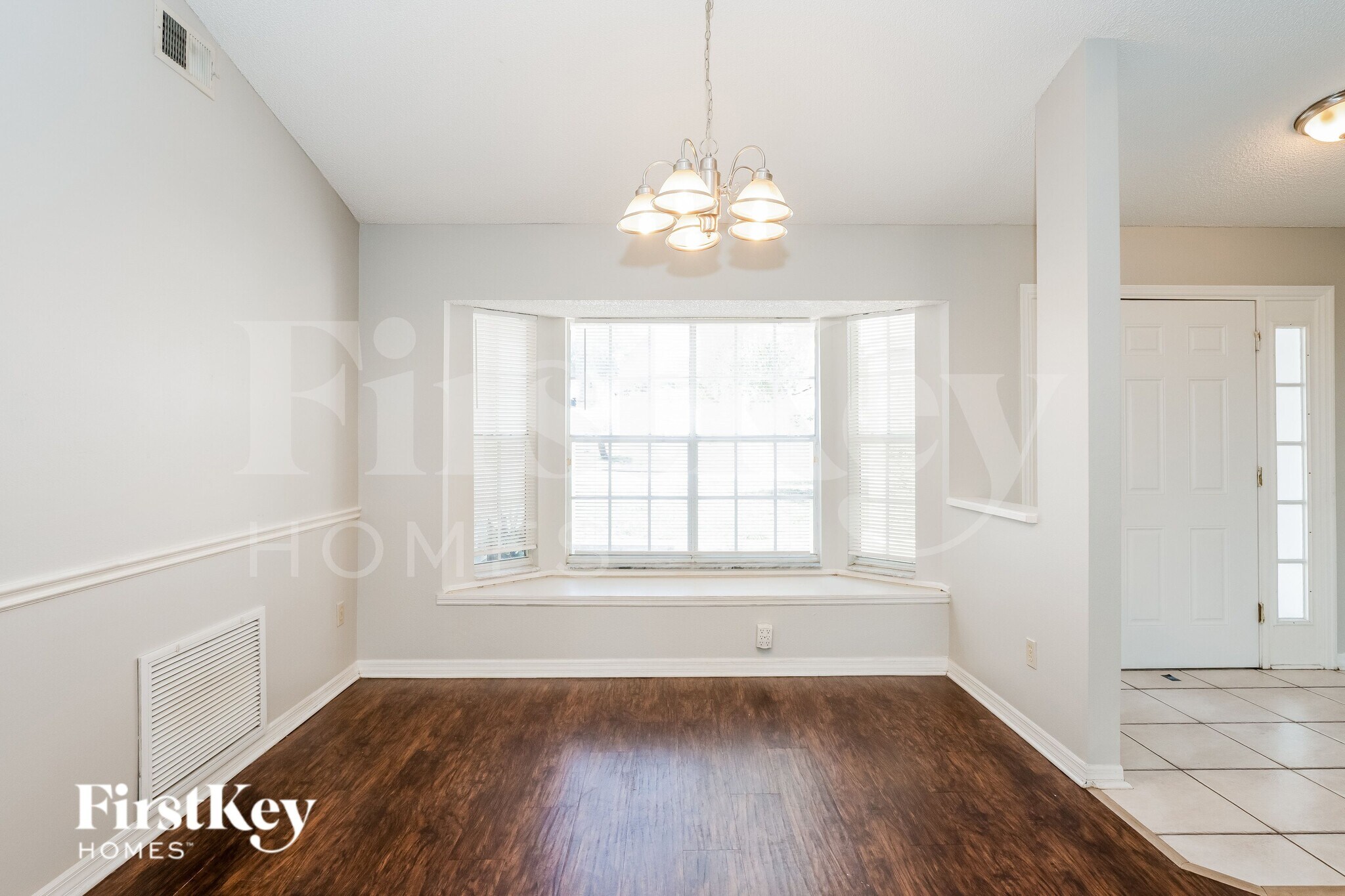 Building Photo - 6809 Coral Cove Dr