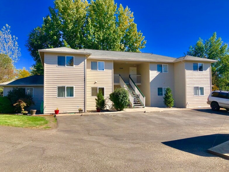 Building Photo - 589 Van Wey Cir