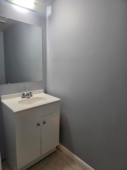 Building Photo - 6367 Riverwalk Ln