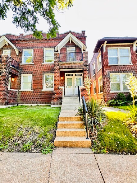 Building Photo - 3133 Lackland Ave