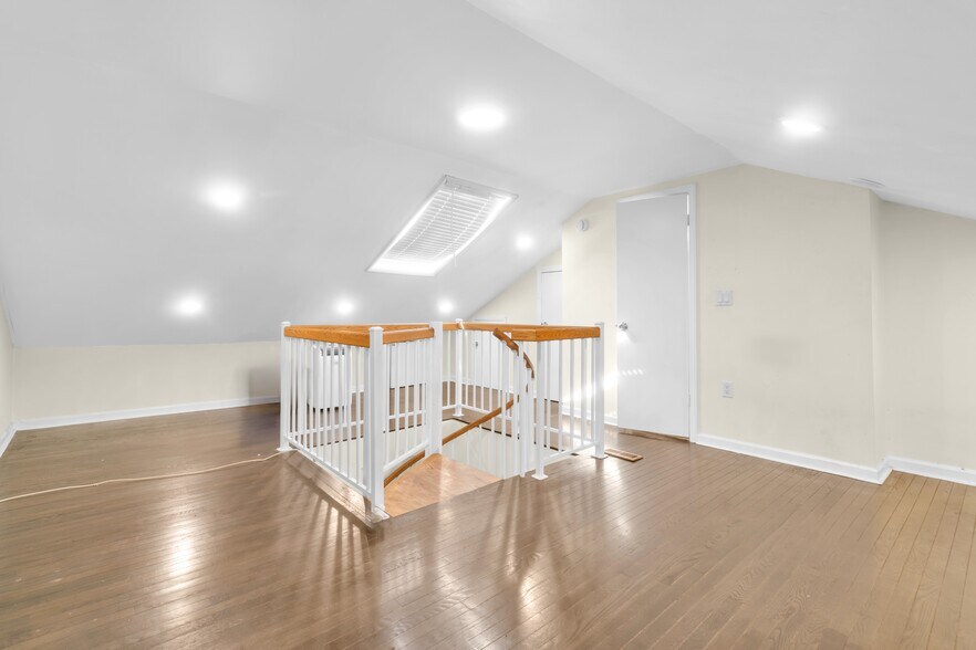 Building Photo - 3641 Bergen Ct
