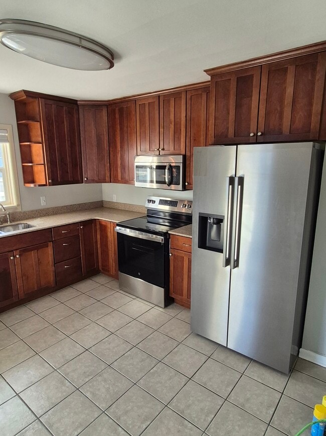 Building Photo - 509 Swan St