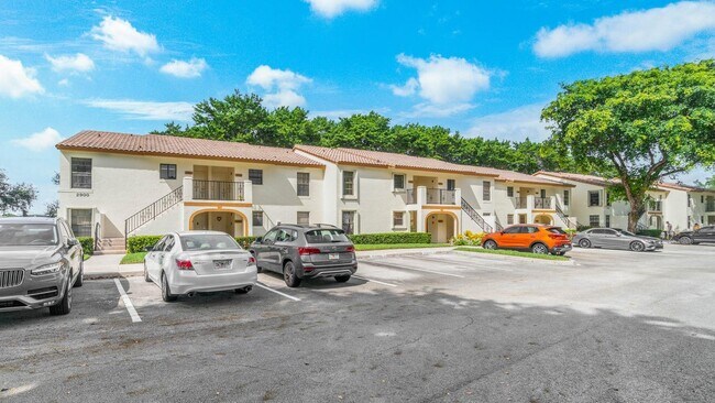 Building Photo - 2900 Olivewood Terrace