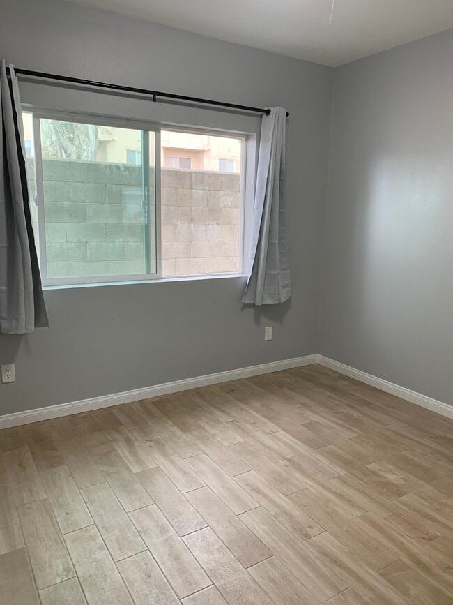 Building Photo - 9089 Watson St