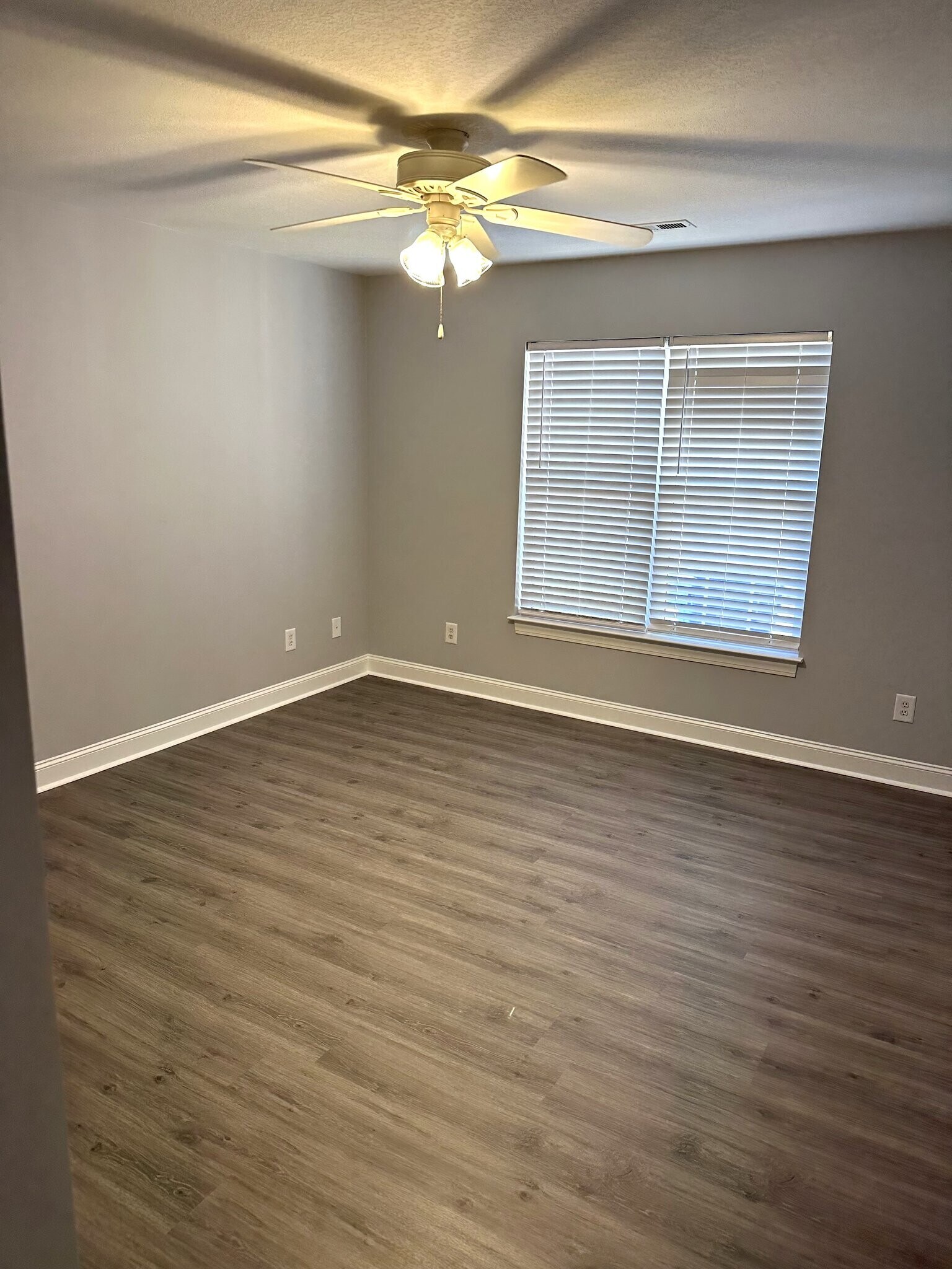 Building Photo - 3808A Palmer Dr