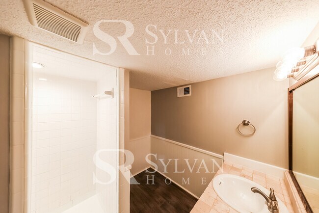 Building Photo - Living where You Love is Good for your Heart!