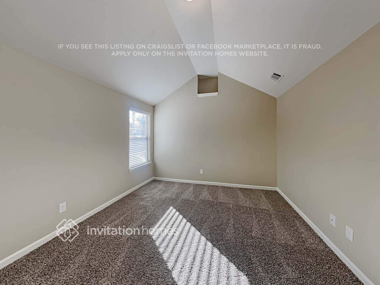 Building Photo - 440 Cleburne Pl