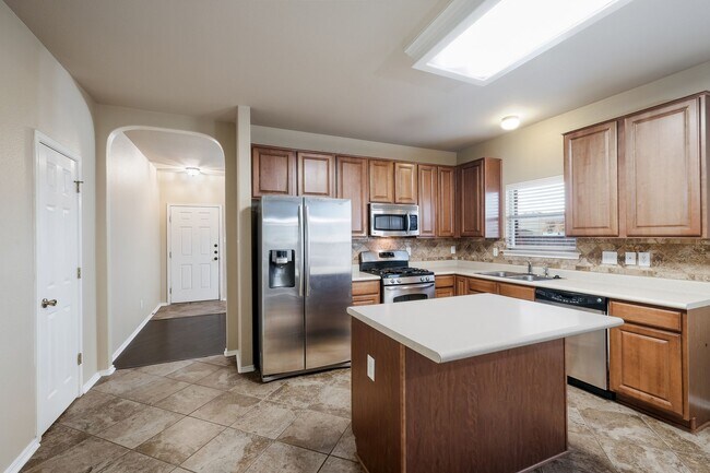 Building Photo - Charming Home with Covered Patio & Two Living Areas