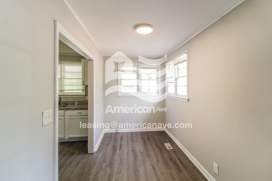 Building Photo - 1949 Manson Rd