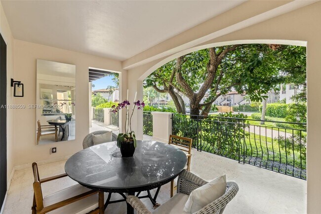 Building Photo - 19216 Fisher Island Dr