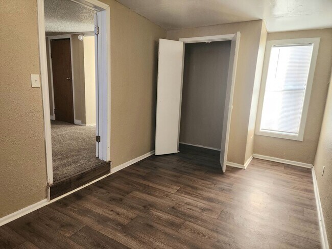 Building Photo - All Bills Paid!