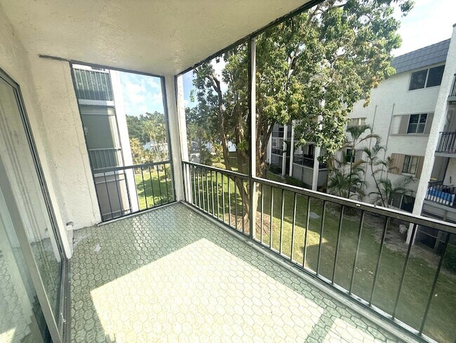 Building Photo - 3360 Spanish Moss Terrace