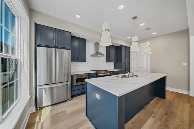 Building Photo - Brand New Luxury Townhome for LEASE