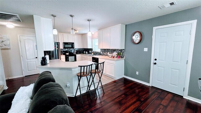 Building Photo - 2911 Ribbon Creek Way
