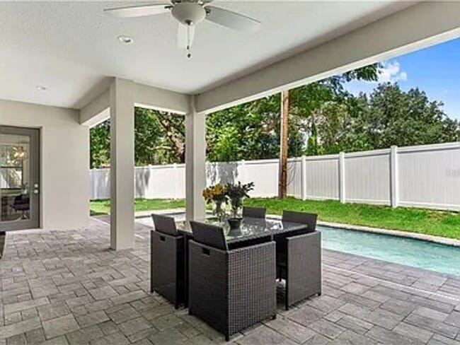 Building Photo - Exquisite 4-Bed, 5.5-Bath Executive Retrea...