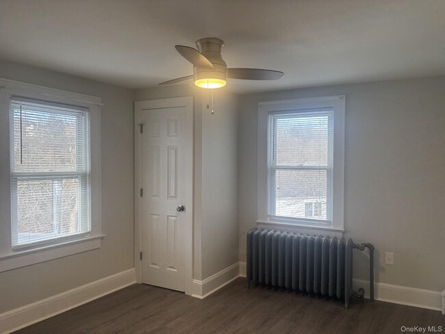 Building Photo - 2 John St