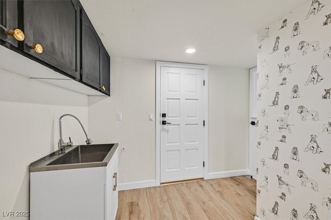 Building Photo - 3328 Plaza Del Paz