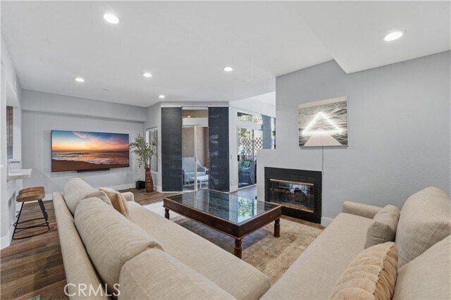 Building Photo - 5 Baycrest Pl