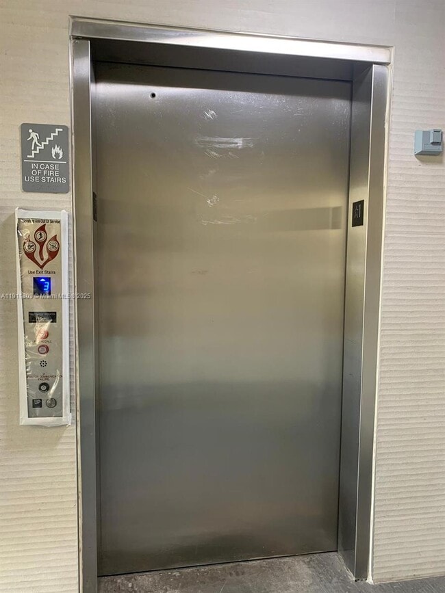 Building Photo - 8205 Lake Dr