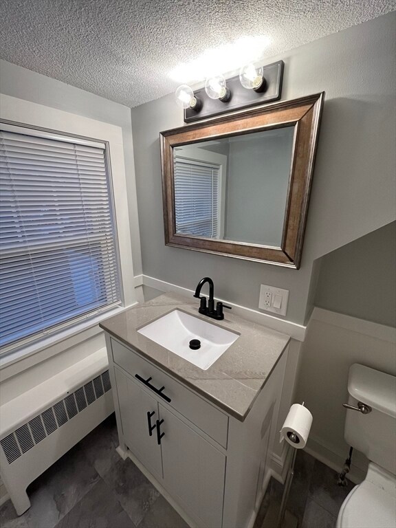 Building Photo - 142 Elm St