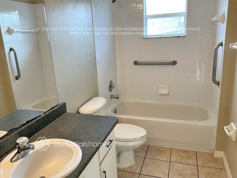 Building Photo - 3004 Juniper Dr